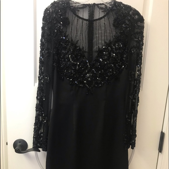 Black dress - Picture 1 of 2